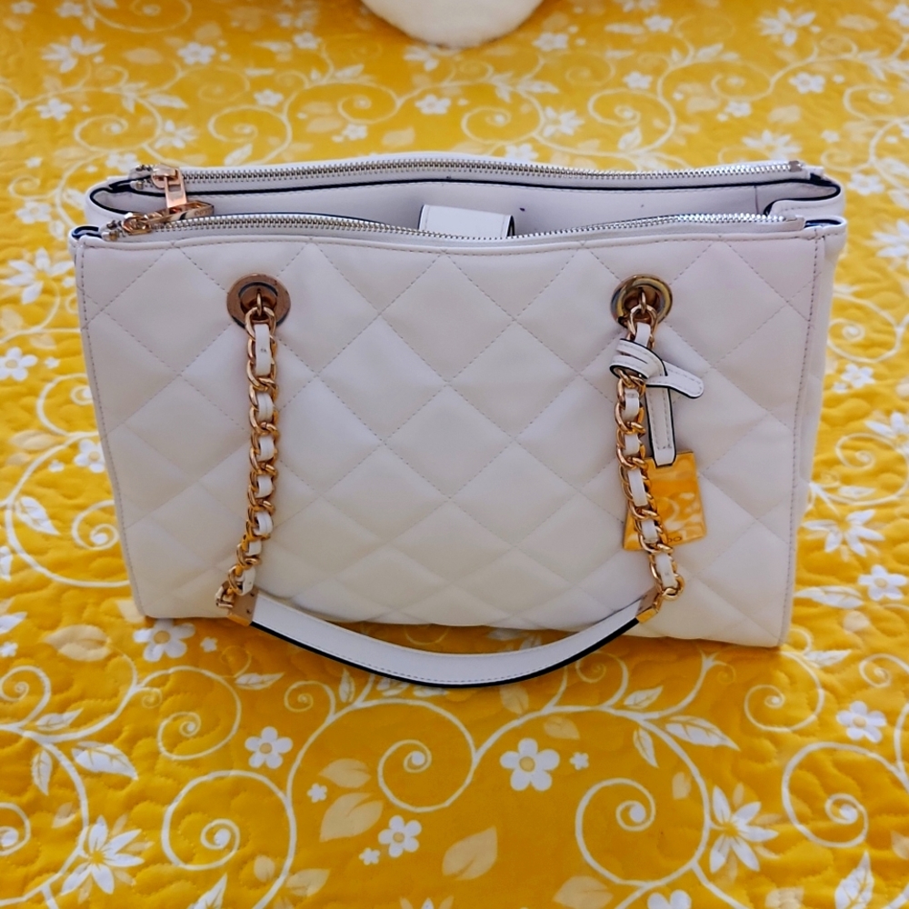 White n Gold Aldo handbag